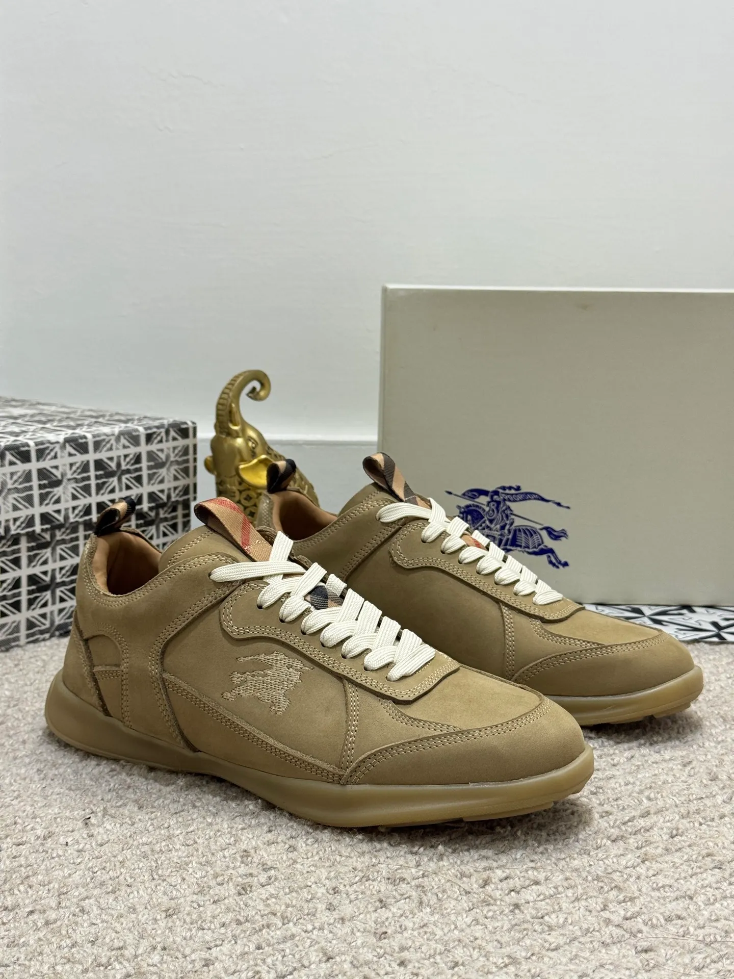 Men's shoes 💰420 [New style] 🐝🐝 [BURBERRY] Burberry - high-end quality original order 🔍🔍🔍 Upper: imported 🔝 calfskin, brand knitted pattern, tongue brand cloth label, lining: sheepskin lining, - outsole: rubber; two-color molded outsole, ultra-high quality control·fine workmanship: highlighted (high-end·luxury·grade) Size :38-44 (45 customized